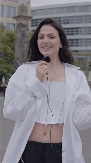 Mit Ruby O. Fee am Set 📸 #GlamourWOTY