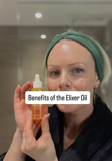 Can we just take a minute to appreciate this absolute game changer of a serum!!! 😍31% enhancement in skin firmness after just 4 weeks?? Yes 🙌 please! Not only does elixir age defying omega oil nourish your skin, it leaves it looking healthier, glowing and improves skin elasticity and firmness too!! Elixir also has soothing properties so helps to soothe…… Rosacea / Psoriasis / Eczema It really is a wonder oil and Everyone who’s bought this absolutely loves it! It’s definitely what’s made a mass