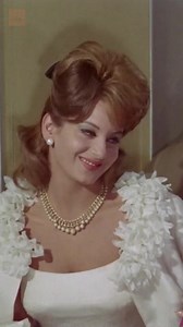FRANCO FRANCHI e CICCIO INGRASSIA Si incontrarono per le strade di Palermo quasi per caso, iniziando un lungo sodalizio artistico cinematografico, che avrebbe dato vita a una coppia definita " d'oro" per il grande successo che ebbe di pubblico e di botteghino. Realizzarono insieme centotrentadue film, prevalentemente nella prima metà degli anni Sessanta. 📹 Film & Motivazione | C'era una volta in Sicilia