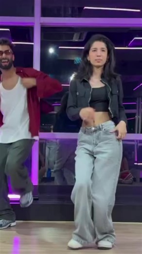 Crazy Dancing Moves You Can’t Miss