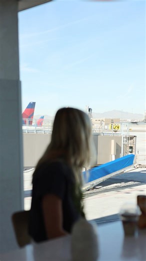 We always want to travel in a way that leaves us feeling energized, not depleted👏 Eat Better, Feel Different.✈️ Concourse B | Aubergine Kitchen