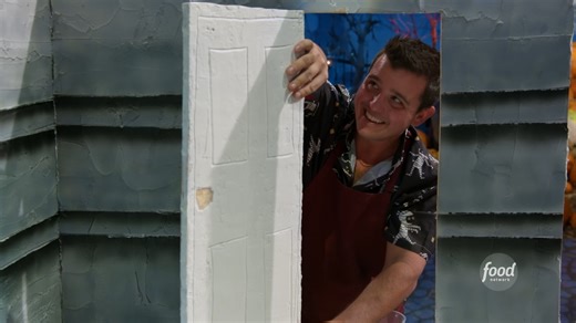 The semifinals are here and they’re scarier than ever 😱 This week on #HalloweenWars, teams enter the Boogeyman’s lair for a cake challenge straight out of your worst nightmare! Don’t miss it, Sunday @ 9|8c! | Food Network