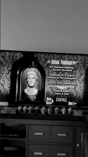 The haunted mansion, DVD creepy, bust, ￼ bonus features ￼