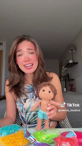 Videos de alexia (@alexia_musica) con “original sound - alexia”