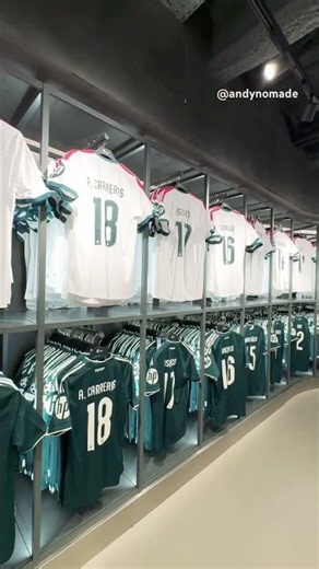 👕 Real Madrid's 2026/27 Home & Away Kits on Display at Bernabéu! 🤍