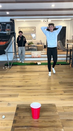 Cup tower! ⛳️😳 #shortvideo #trickshot #golf #fyp #shorts #viral #fun #trending #trend #shortsviral