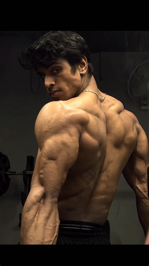 Arun Gupta on Instagram: "Back💀 1- Close grip lat pull down benefits: •Targets lower lats more directly •Improves back thickness and V-taper •Allows better range of motion 2- Bentover rows benefits: •Builds overall back thickness •Strengthens lats, traps and Improves posture •Boosts pulling strength 3- Low cable pulls benefits: •Targets mid-back and gives better stretch •Improves back definition •Keeps constant tension on muscles 4- Dumbell shrugs benefits: •Builds upper traps •Adds upper-back 