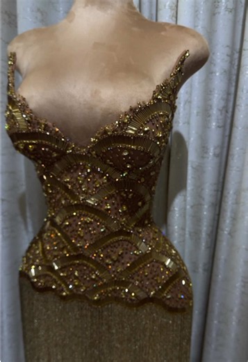 The #process seemed like it wasn’t ending but we trusted it. You always have to trust the process and the result??? Magnificent!!!🤩🤩🤩✨ Would you be wearing this? If yes send us a DM/ WhatsApp message via link 🔗 in our bio 🙏🏽 We deliver nationwide 🌍🚀 #jjdesigners #fy #birthdaydress