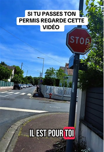 Détecter les priorités routières pour le permis