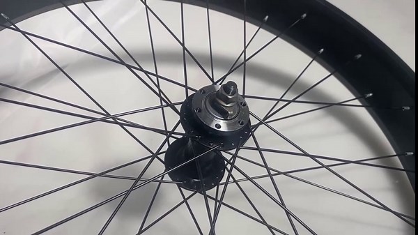 MICARGI Fat Tire Bike Wheel Set 26-in Heavy Duty 13 Guage 36 Spoke Aluminum Rim Set for Chopper Bike 26 * 4.0 Lowrider Bike Front and Rear Wheel Beach Cruiser (4.0-bk)