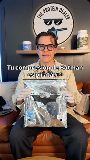Suplementos | Entregas a domicilio on Instagram: "Tu compresión de Batman es pirata?🏴‍☠️ - - - #theproteindealer #gymreels #gymrat #batman #youngla"
