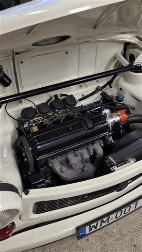 Yamaha R1 carbs in a Trabant 1.3! #trabant #gdr