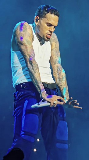Chris Brown Live Performance of 'Wet The Bed' @ 11:11 Tour Phoenix AZ
