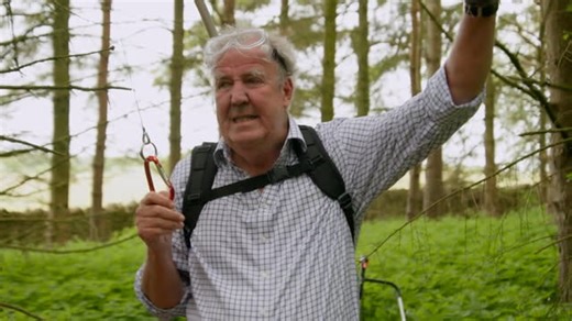 Jeremy Clarkson makes motoring show return after announcing retirement