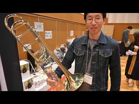 I tried playing the Glanz trombone for the first time!!