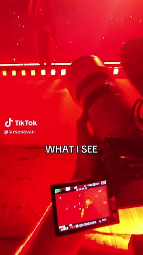 Watch my POV filming @The Weeknd on tour 🎥👀 #behindthescenes #theweeknd #pov #videography #cinematography