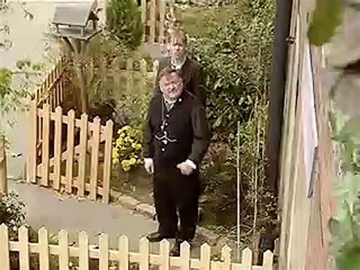 Oh Doctor Beeching! 'S1/E2 Talking Turkey'  Su Pollard • Paul Shane • Julia Deakin • Jeffrey Holland