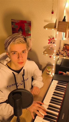 What do you think? #swifties #taylorswift #swift #guessthesong #onenote #musicquiz #viral #shorts