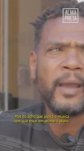 #cortesAP Trocando uma ideia com Edi Rock. ✊🏾 Em entrevista ao Alma Preta, o rapper lendário dos Racionais MC's fala sobre influências musicais, racismo, desafios na vida da música e muito mais. Veja o vídeo completo! Acesse o link "YouTube" na bio e confira esse e outros conteúdos! Siga as nossas redes sociais! 🤳🏿👇🏿 ▶️: /almapretajornalismo 🐦: alma_preta 🎧: Papo Preto | Spotify F: @almapretajornalismo #almapreta8anos Apoie o jornalismo #independente da Alma Preta! Participe da nossa camp