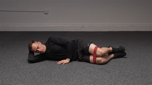 115. Sideline Banded Clamshell