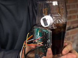 This Arduino device helps ‘split the G’ on a pint of Guinness | Arduino Blog