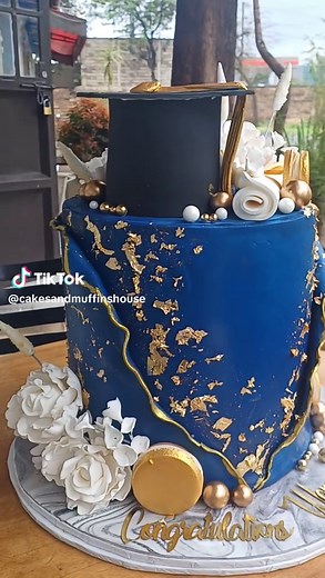 Graduation Cake Ideas: Creative Designs & Tips