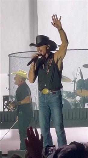 Tim McGraw - Live Like You Were Dying - Birmingham 08.13.26 #classic #timmcgraw #live #90s