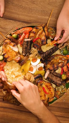 Erwan Heussaff on Instagram: "A boodle fight is still my favorite Filipino format to "plate". Try out for the holidays and play around with what you add. Ours had: - Chicken Inasal - Grilled Liempo - Salted Egg - Chicken Oil Rice - Grilled Talong and Kamatis Salad - Steamed Shrimp - Pickled Mangoes - Papaya Atchara Lots of chillies and calamansi. Running a business is like preparing a feast. You can’t do it all alone. Sometimes you need more hands in the kitchen. That's what you get with Securit