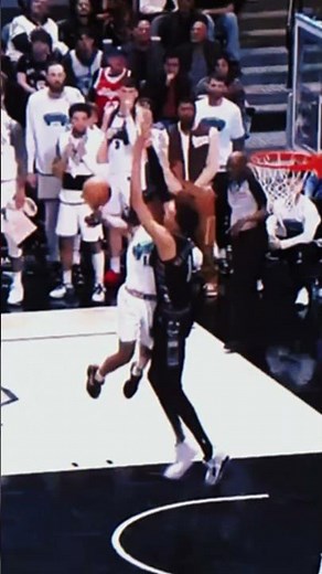 When Ja Morant DUNKED on Wembanyama! 😱