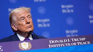 „Das darf er nicht ⁠tun“ – Trump wirft Obama wegen Alien-Aussage Geheimnisverrat vor