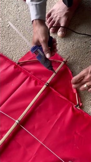 Make a kite #howto #kite #kitemaking