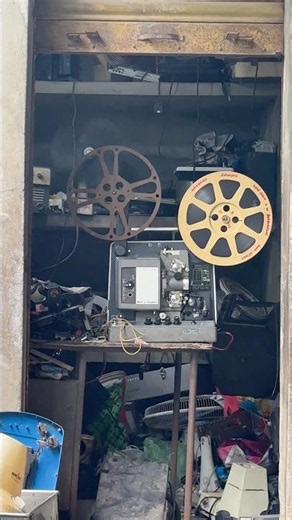 Bringing cinema history back to life! #16mm #BellAndHowell #FilmProjector #FilmReelPlay #Celluloid