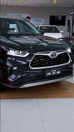 2026 Toyota Highlander Review: The Safest Family SUV of the Year?