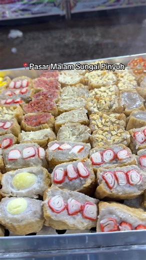 Tahu bakso toping 🤤 ad juga tahu walik, es krim goreng, cheese roll, sosis bakar 🫶🏻🥰 jan lupaaa mampir ke stand gyss , lokasi kite depan game lempar balon yg di video yee 🤗 #pasarmalam #patoka #sungaipinyuh #kulinermalam #rayapenuhrasa