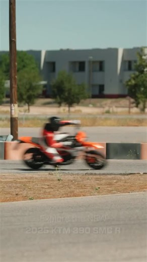 Our November issue is live! It's free, with no in-app purchases! The UM magazine app is available on the two leading platforms: Link in bio above. Android: https://play.google.com/store/apps/details?id=com.pagesuite.umcdroid&pcampaignid=web_share iOS: https://apps.apple.com/us/app/ultimate-motorcycle-magazine/id483014900 | Ultimate Motorcycling | Facebook