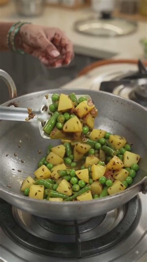 🍳 5 Smart Kitchen Tricks That Make Cooking Easier! 🤯 #shorts