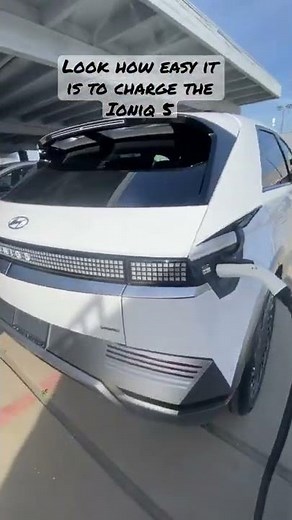 Look how easy it is to charge the NEW IONIQ 5