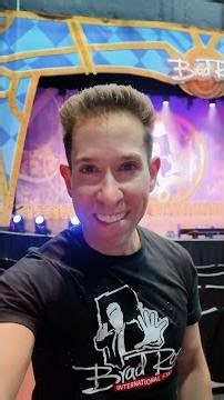 Brad Ross | International Star Illusionist | Kings Island