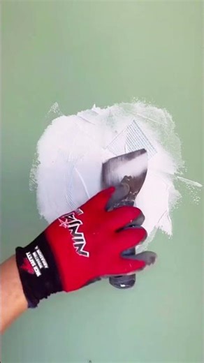 How to cover a hole in a wall or ceiling 👌🏽