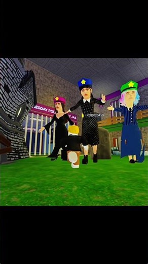 RUN FROM GRANDPA SCARY OBBY #roblox #viral #shorts