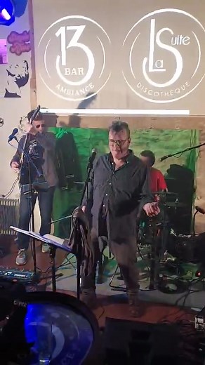 Un petit « Jumping jack flash » bien emmené au bar le 13 jeudi dernier… | Yellow Stones