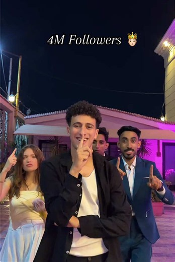 ‏انا جمهوري واقف في ضهري ❤️🤴🏻 4m أخ وأخت👫