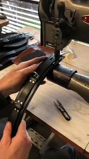 Sewing Deluxe Lockable Collar