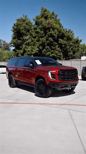 ‘25 YUKON XL AT4 ULTIMATE DIESEL 96 MILES / STOCK #11306 3.0L Duramax Engine 2.5” Custom Leveling Kit 24” Vossen “HF6-5” Wheels 35x12.50R24LT Nitto A/T Tires Half Roof Wrap w/ Chrome Delete Price: $118,991 / HurstAutoplex.com #Yukon #XL #AT4 #Ultimate #Duramax #LevelKit #Nitto #Tires #Vossen #Wheels #AutoplexCustoms #HurstAutoplex #Diesel | Autoplex Customs