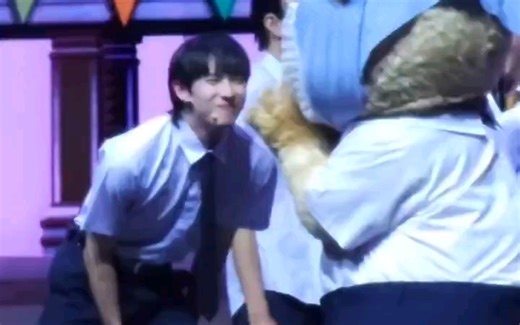 [PoohPavel]噗帕和黄油小熊的互动    拔拔麻麻和黄油小熊玩木头人      拔拔麻麻唱歌