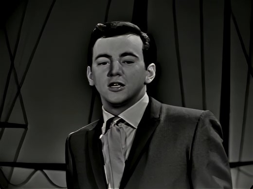 Bobby Darin - Beyond The Sea (1959) Bobby Darin's rendition of "Beyond the Sea" in the 1950s stands as a classic in the music world, transforming the French song "La Mer" by Charles Trenet into a beloved English-language standard. Darin's version, released in 1959, infused the romantic original with a lively swing beat, appealing to both American and international audiences. Darin's smooth and expressive vocals, along with the orchestral arrangement, create an enchanting melody that paints a pic