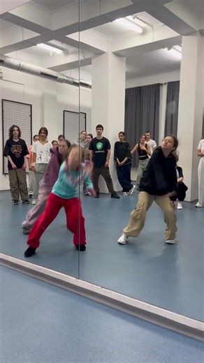 HIP HOP BEGINNERS | CHOREOGRAPHY by Remi Toin