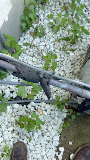 ❄️ Did You Know? The insulation on your air conditioner’s refrigerant line plays an important role in keeping your system efficient. When that insulation becomes cracked, deteriorated, or missing, the system has to work harder, wasting energy and reducing cooling performance. 🏡 Over time, this can also cause condensation issues and shorten the life of your equipment. ✅ Tip: Check your refrigerant line insulation each season and replace it if it’s worn or damaged — it’s a quick, inexpensive fix 