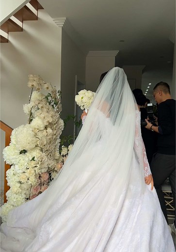 Stunning Lebanese Bride's First Look at Traditional Wedding