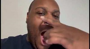 BREAKING EDP445 makes video eating cupcakes and announcing official return to content creation on 3speak.tv. Unreal